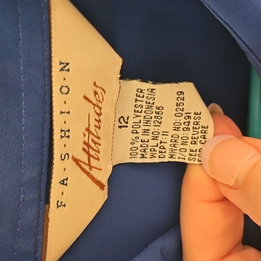 Vintage Button-down Blouse By Fashion Attitudes, 100% Polyester - Picture 2 of 7